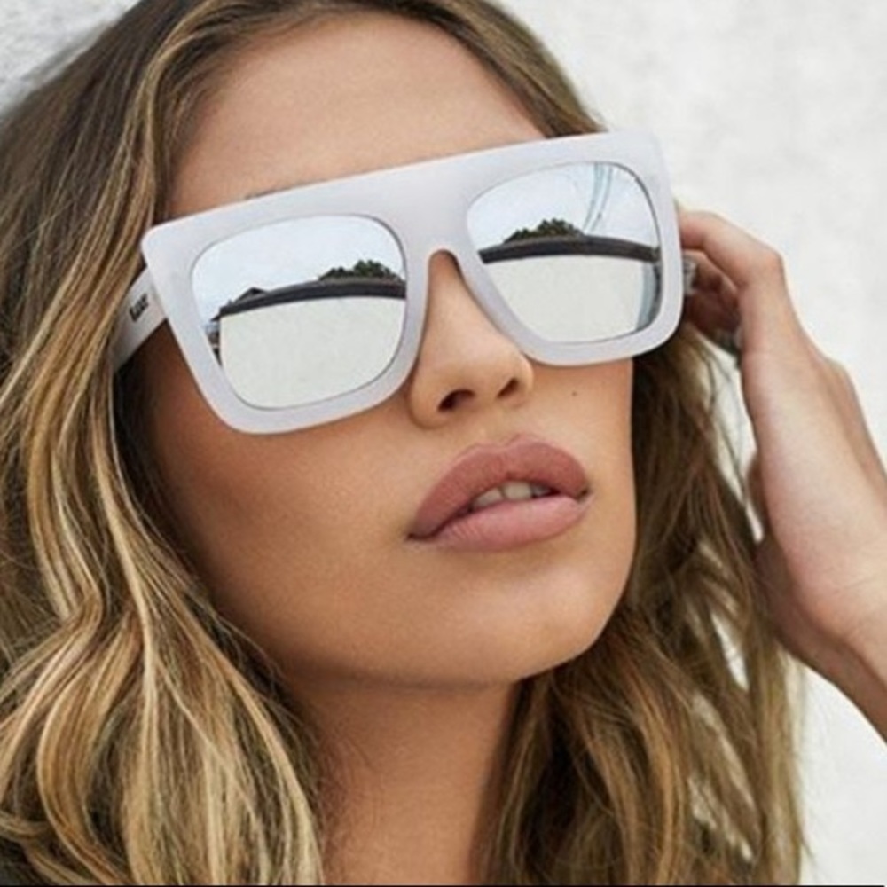 Quay Cafe Racer White